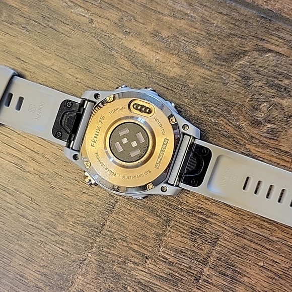 Garmin Fenix 7S Sapphire Solar - Picture 4 of 6